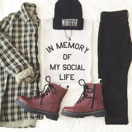 Palette (deseado) de ropa para verano/otoño. Palette (deseado) de ropa para verano/otoño.