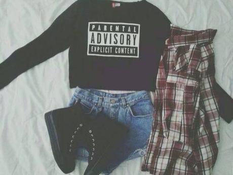 Palette (deseado) de ropa para verano/otoño. Palette (deseado) de ropa para verano/otoño.