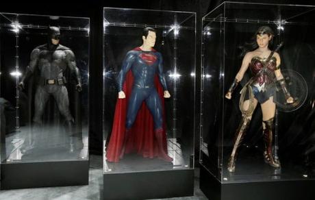 Un vistazo (extra) a Batman v Superman