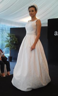 DESFILE ANA BARRIL NOVIAS 2016