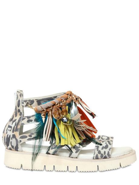 ZAPATILLAS CON SUELA DE GOMA PARA EL VERANO 2015 df477e2b-4d5f-4158-9a92-3a63aa6ff600