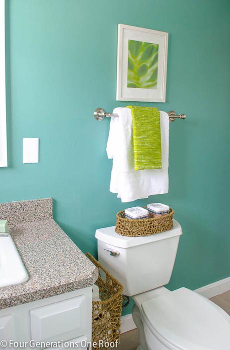 ANTES/DESPUÉS: DARLE VIDA A UN BAÑO ANTES/DESPUÉS: DARLE VIDA A UN BAÑO