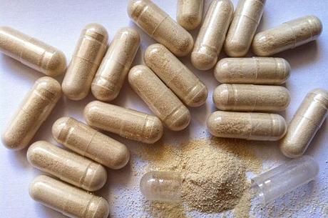 ¿Por qué se cae el cabello después del parto y la lactancia? levadura de cerveza