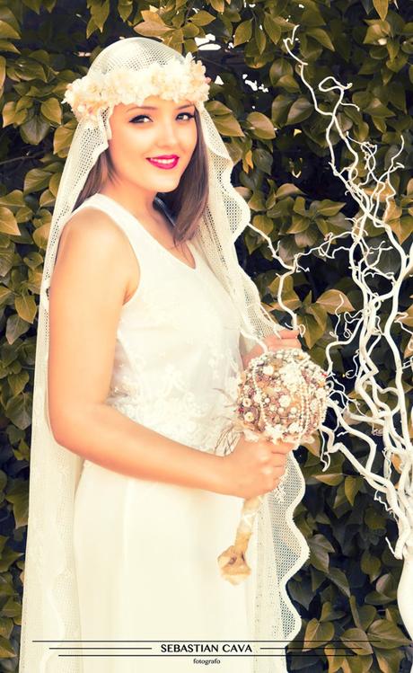 Tocados Con Flores Para Este Verano De Floristeria Juani Virgen con corona de flores