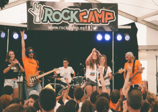 Campamentos para niños 1780_O5526_rockcamp_fotohq_escenario4