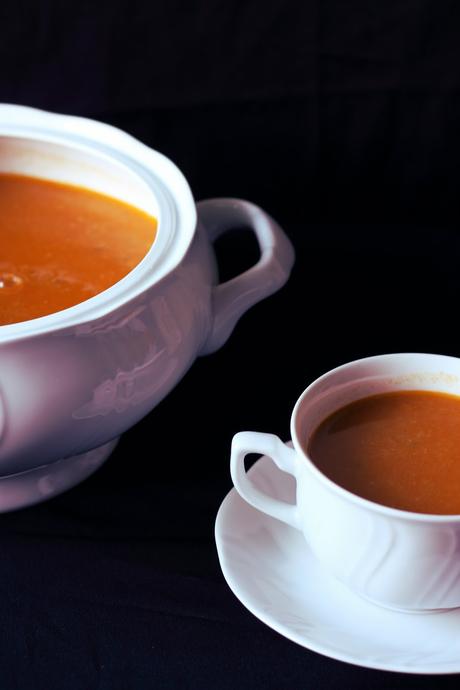 CREMA DE RAPE CON GAMBAS & CANELONES DE TERNERA CREMA DE RAPE CON GAMBAS & CANELONES DE TERNERA