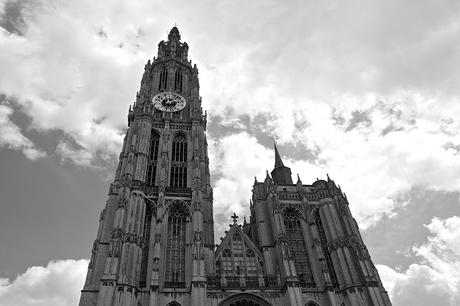 AMBERES EN UN DÍA AMBERES EN UN DÍA