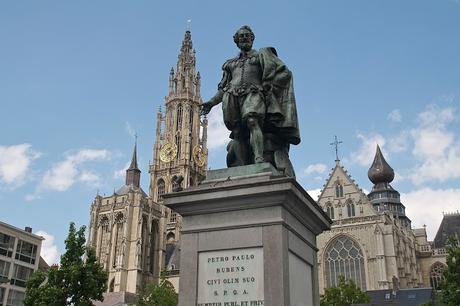 AMBERES EN UN DÍA AMBERES EN UN DÍA