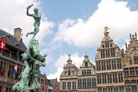 AMBERES EN UN DÍA AMBERES EN UN DÍA