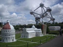 Reproducción de El Atomium, Parque Europa