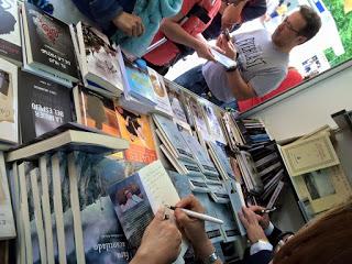 viveLibro despide la Feria del Libro de Madrid 2015 con gran éxito de ventas