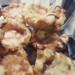 Mini-pizzas. Mini-pizzas.