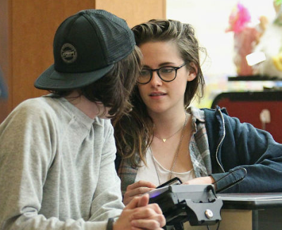 La mami de  Kristen Stewart confirma el noviazgo de su hija con Alicia Cargile