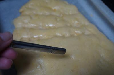 Coca de crema y piñones Coca de crema y piñones