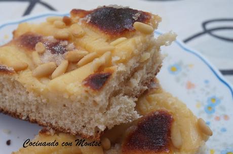 Coca de crema y piñones Coca de crema y piñones