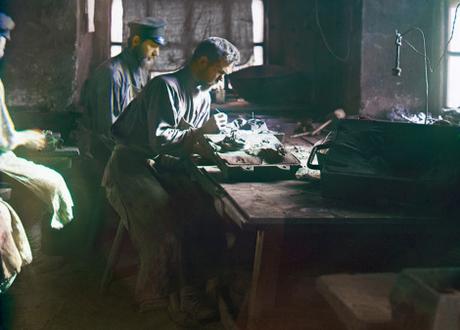 Los viajes de Sergey Prokudin-Gorsky Industria artesanal en los montes Urales, 1910.