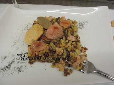Arroz integral y lentejas con salmón ahumado. Arroz integral y lentejas con salmón ahumado.