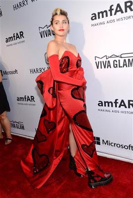 Miley Cyrus honrada en amfAR Inspiration Gala