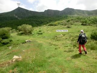 Pico Entrecolladas-Corral de los Diablos