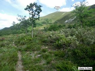 Pico Entrecolladas-Corral de los Diablos