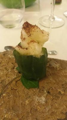 UN ESPECTÁCULO EN LA COCINA UN ESPECTÁCULO EN LA COCINA