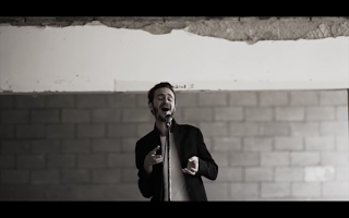 Editors vuelven a ser épicos en 'Marching Orders' Editors vuelven a ser épicos en 'Marching Orders'