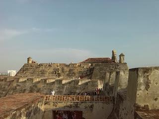 BLOG FOTOGRAFÍA (PARTE 8: CAMINANDO CARTAGENA... CASTILLO DE SAN FELIPE)