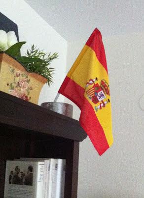 RECORDANDO EN DECDLT… LA BANDERA DE ESPAÑA ES NECESARIA