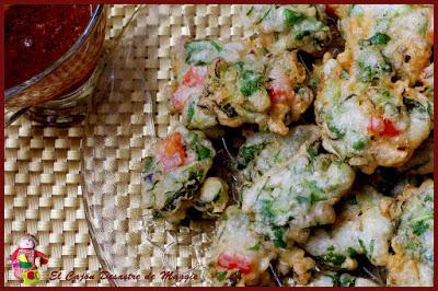 MOFO GASY SAKAY (BUÑUELOS DE VERDURAS CON SALSA PICANTE)