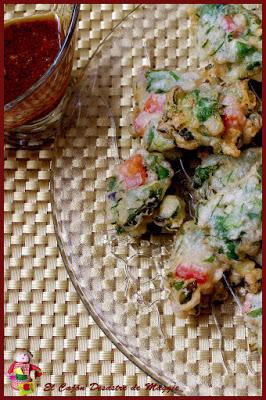 MOFO GASY SAKAY (BUÑUELOS DE VERDURAS CON SALSA PICANTE)