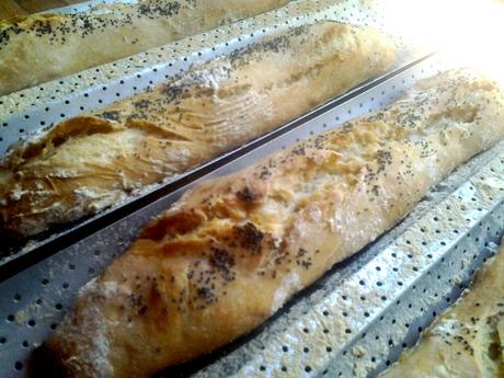 PAN DE CRISTRAL CON MM DE KEFIR ....... UNA GOZADA PAN DE CRISTRAL CON MM DE KEFIR ....... UNA GOZADA