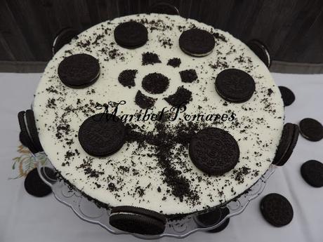 Tarta chocolate blanco y galletas oreo. Tarta chocolate blanco y galletas oreo.