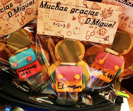 Unas galletas para los profes Unas galletas para los profes