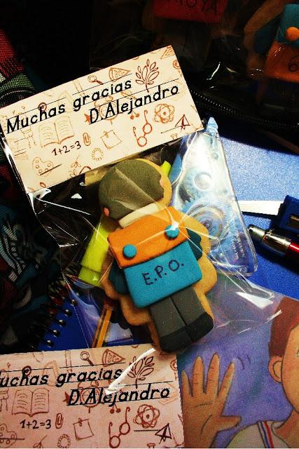 Unas galletas para los profes Unas galletas para los profes