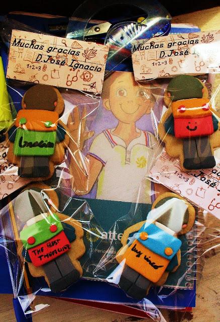 Unas galletas para los profes Unas galletas para los profes