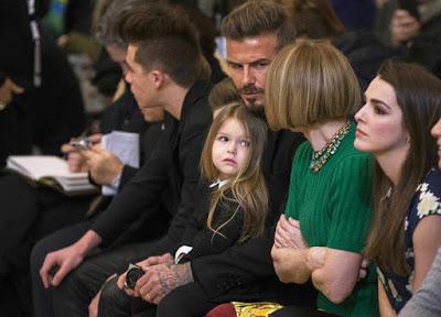 Victoria Beckham dona parte del vestuario de Harper