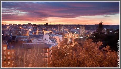 Atardecer de Madrid desde el Puente de Segovia Atardecer de Madrid desde el Puente de Segovia