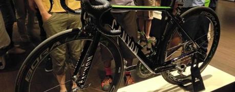 La nueva Canyon Ultimate CF SLX, una versión que proporciona mejoras aerodinámicas y de comodidad en comparación con la versión anterior