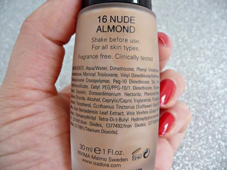 Maquillaje cubriente con cuentagotas de Isadora Maquillaje cubriente con cuentagotas de Isadora