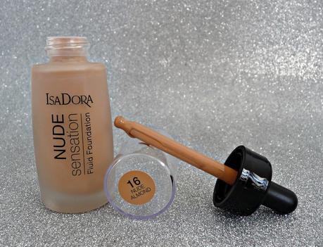 Maquillaje cubriente con cuentagotas de Isadora Maquillaje cubriente con cuentagotas de Isadora