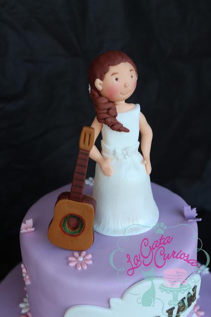 TARTA FONDANT COMUNION MARIAN TARTA FONDANT COMUNION MARIAN