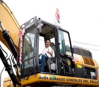 En el Día del Campesino: AGRICULTORA ESTROPEO SHOW DE JAVIER ALVARADO EN LA RADIO… En el Día del Campesino: AGRICULTORA ESTROPEO SHOW DE JAVIER ALVARADO EN LA RADIO…
