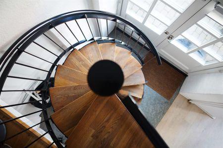 escalera-de-caraco-estilo-nordico-inspiracion-deco-salon escalera-de-caraco-estilo-nordico-inspiracion-deco-salon