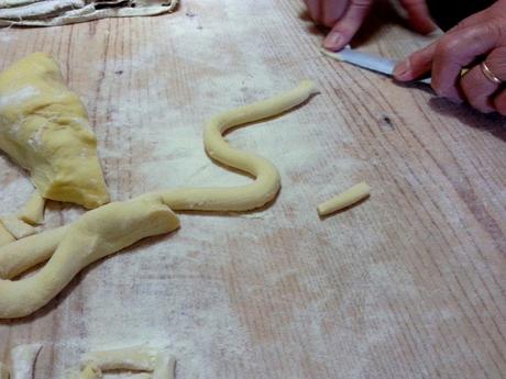 Como hacer pasta orecchiette – Como hacer pasta fresca en casa – Hacer pasta fresca casera – Come si fanno le orecchiette casarecce comohacerorecchiette2