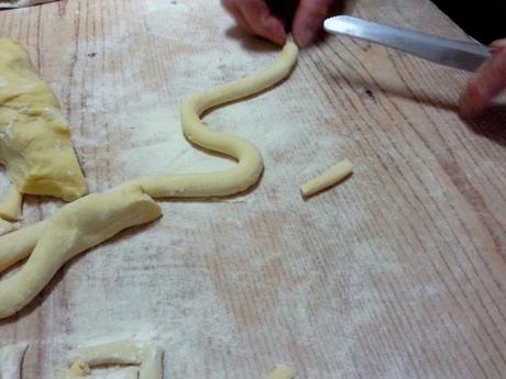 Como hacer pasta orecchiette – Como hacer pasta fresca en casa – Hacer pasta fresca casera – Come si fanno le orecchiette casarecce comohacerorecchiette1