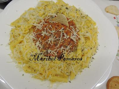 Macarrones a la boloñesa. Macarrones a la boloñesa.