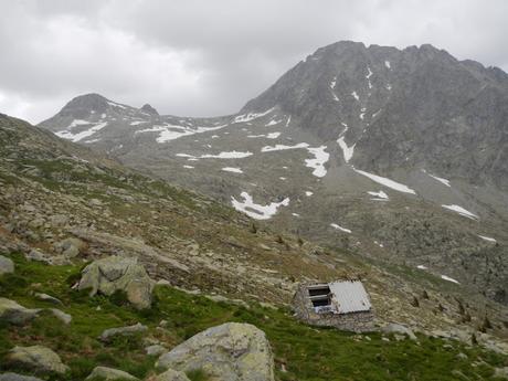 Ruta al ibón de Grist por el refugio Ángel Orús. Valle de Eriste (Huesca) Ruta al ibón de Grist por el refugio Ángel Orús. Valle de Eriste (Huesca)