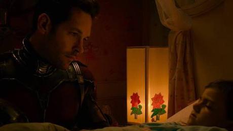 Nuevos videos, imágenes y afiches de #AntMan: #ElHombreHormiga, más fechas de estreno