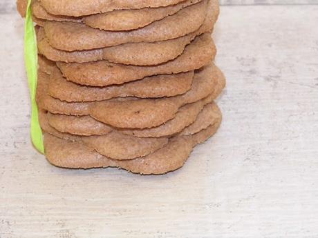 GALLETAS AL AROMA DE AVELLANA, ASALTANDO A.... GALLETAS AL AROMA DE AVELLANA, ASALTANDO A....