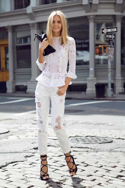 STREET STYLE INSPIRATION;SUMMER IN TOTAL WHITE.-